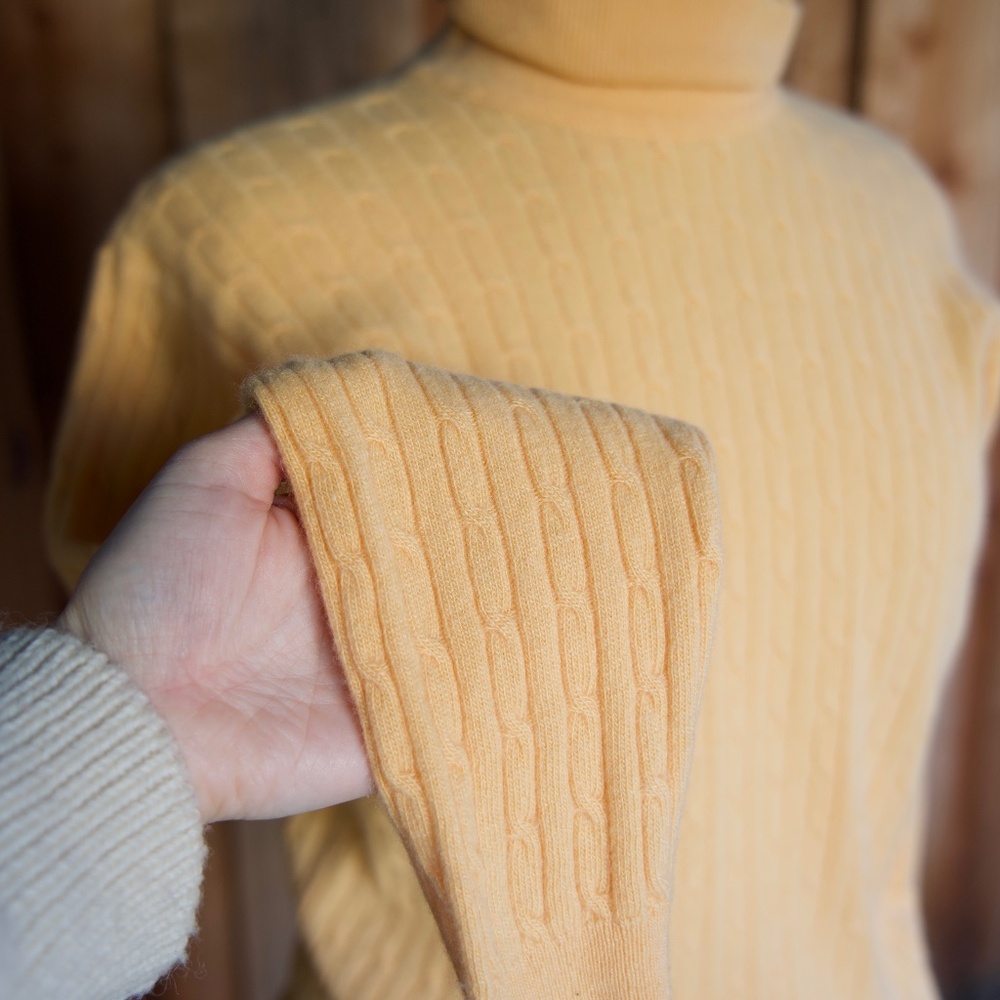 Clan Douglas 100% Cashmere Knit Turtleneck Sweater Made In Scotland Woman's L - Picture 6 of 15